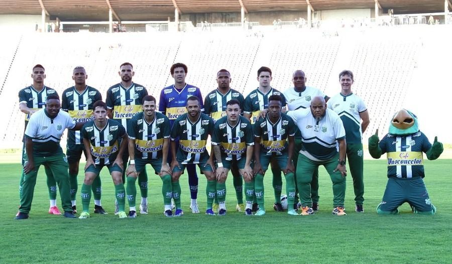 Uberlândia anuncia demissão do técnico Marcelo Caranhato