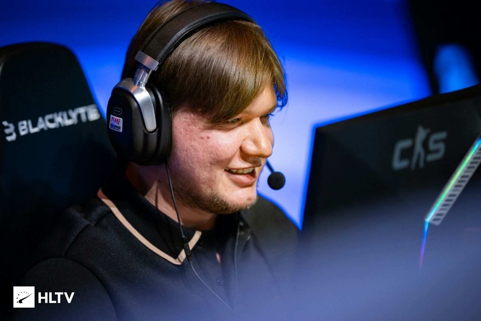 CS2: s1mple é anunciado pela FaZe e jogará o Major pela organização