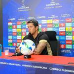 Carpini 'joga a toalha' na Sul-Americana e blinda jogadores: 'Primeira prateleira'