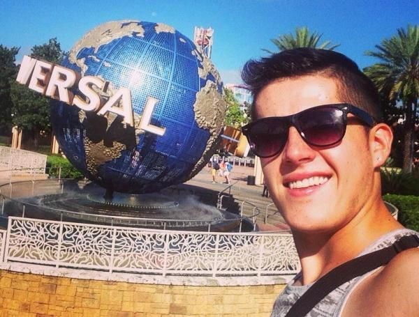 Estudante colombiano deportado dos Estados Unidos: campanha busca seu retorno para concluir os estudos