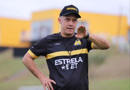 Primeiro treino de Eduardo Baptista pelo Criciúma