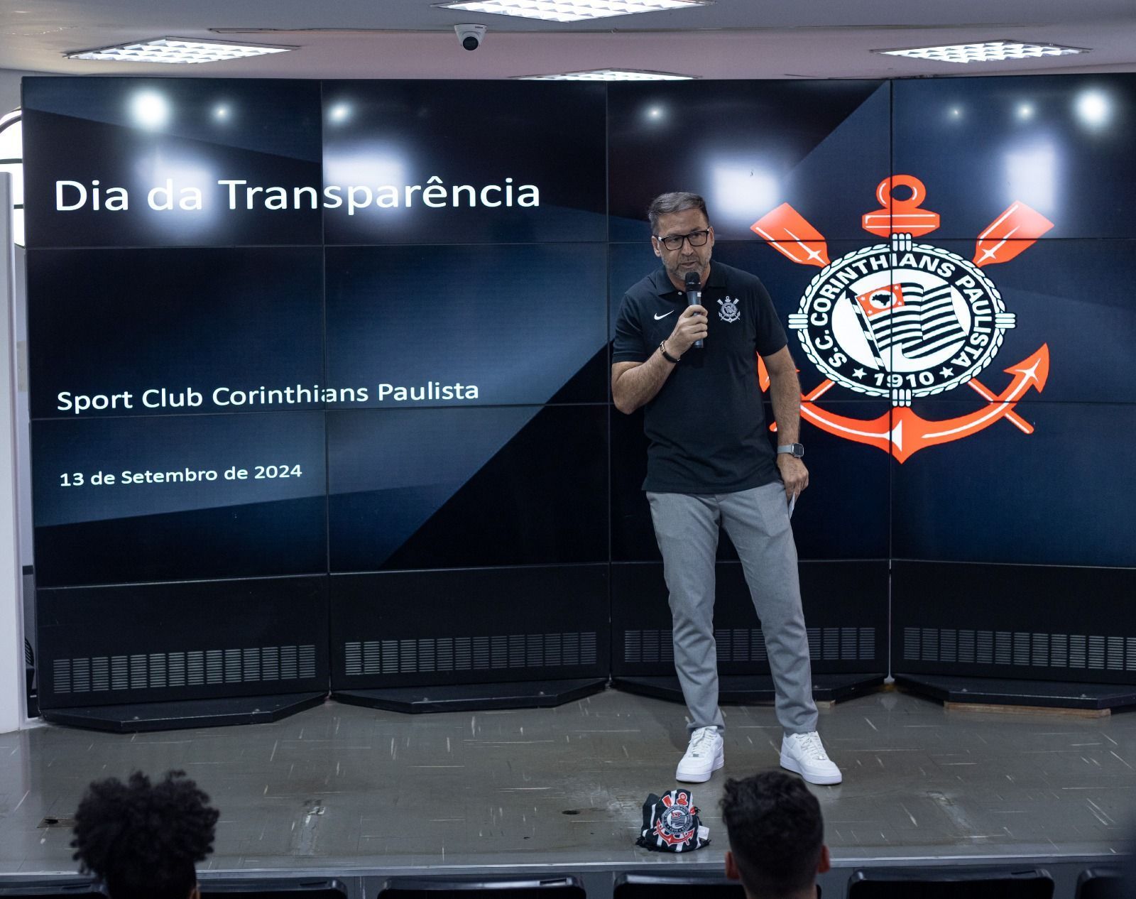 Diretoria do Corinthians determina plano emergencial para reduzir gastos