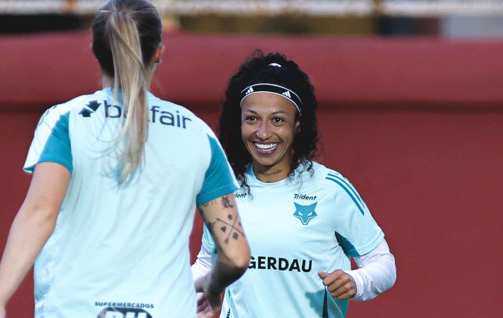Byanca Brasil, do Cruzeiro, reage à escolha do Mineirão para Copa do Mundo Feminina