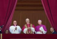 Quem comanda a Igreja Católica enquanto Leão XIV se recupera de cirurgia?