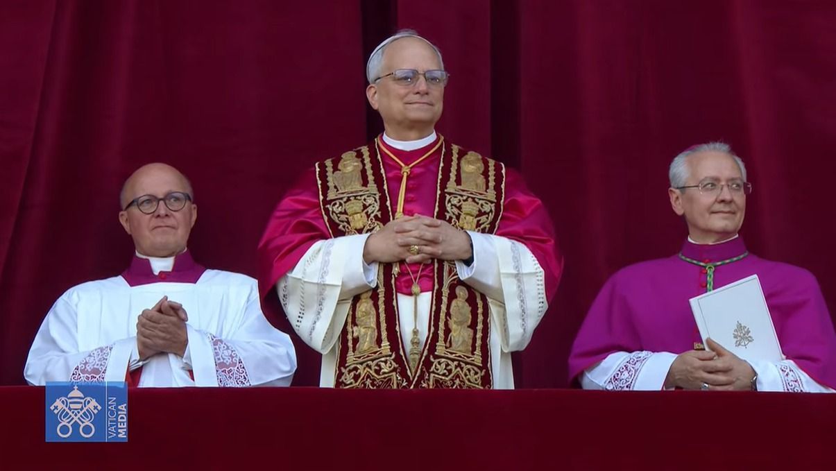 Vaticano atualiza estado de saúde do Papa Leão XIV após cirurgia e diagnóstico de câncer
