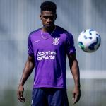 Félix Torres perde espaço no Corinthians e pode ser negociado; entenda o cenário