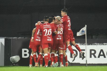 Huracán-ARG venceu o Racing-URU pela Copa Sul-Americana.jpeg