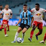 Grêmio e Bragantino empatam pelo Brasileirão com dois gols no fim do jogo