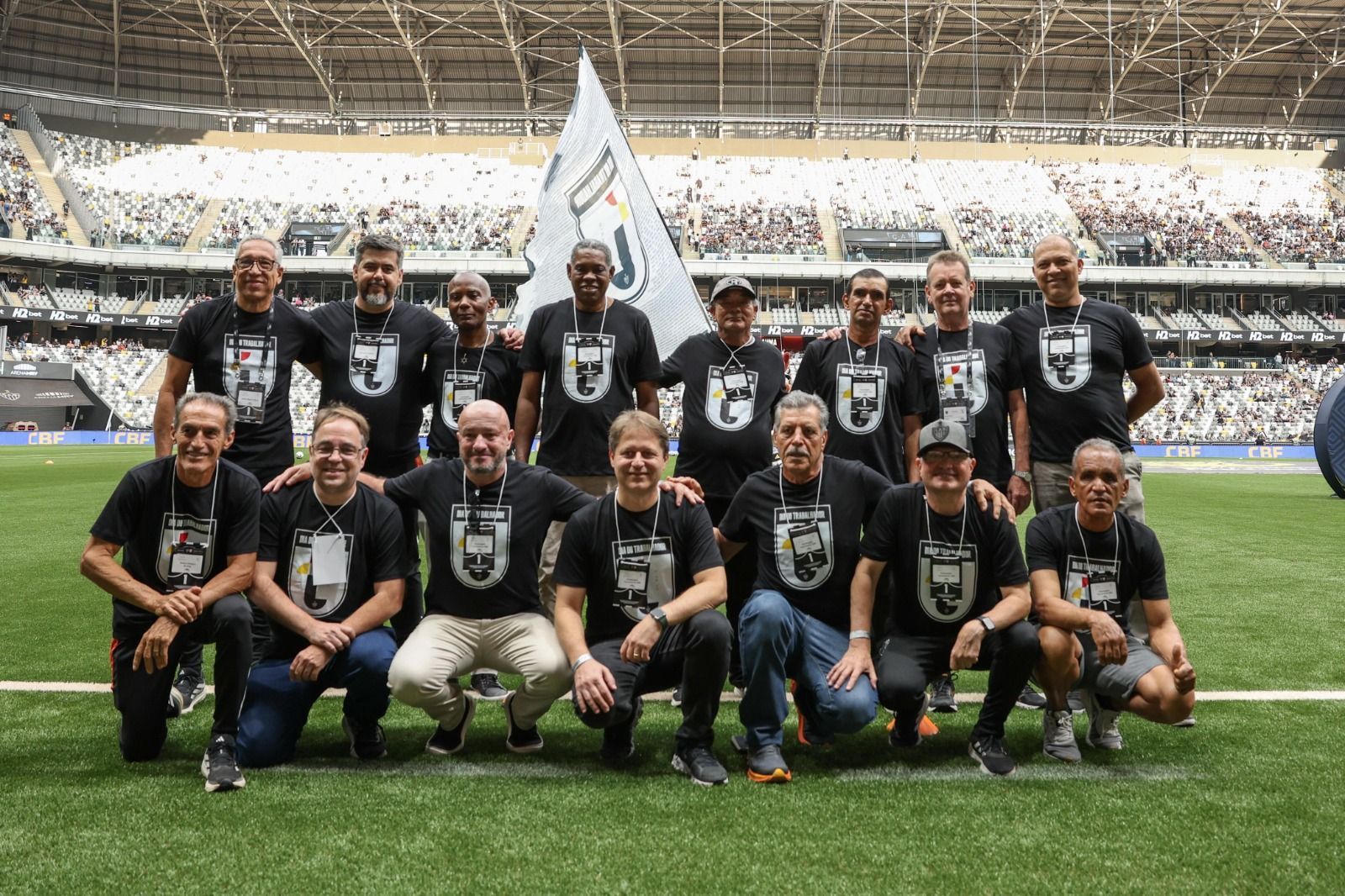 Atlético faz homenagem a funcionários em retorno à Arena MRV; entenda motivo