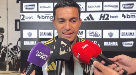 Dudu durante apresentação na Arena MRV