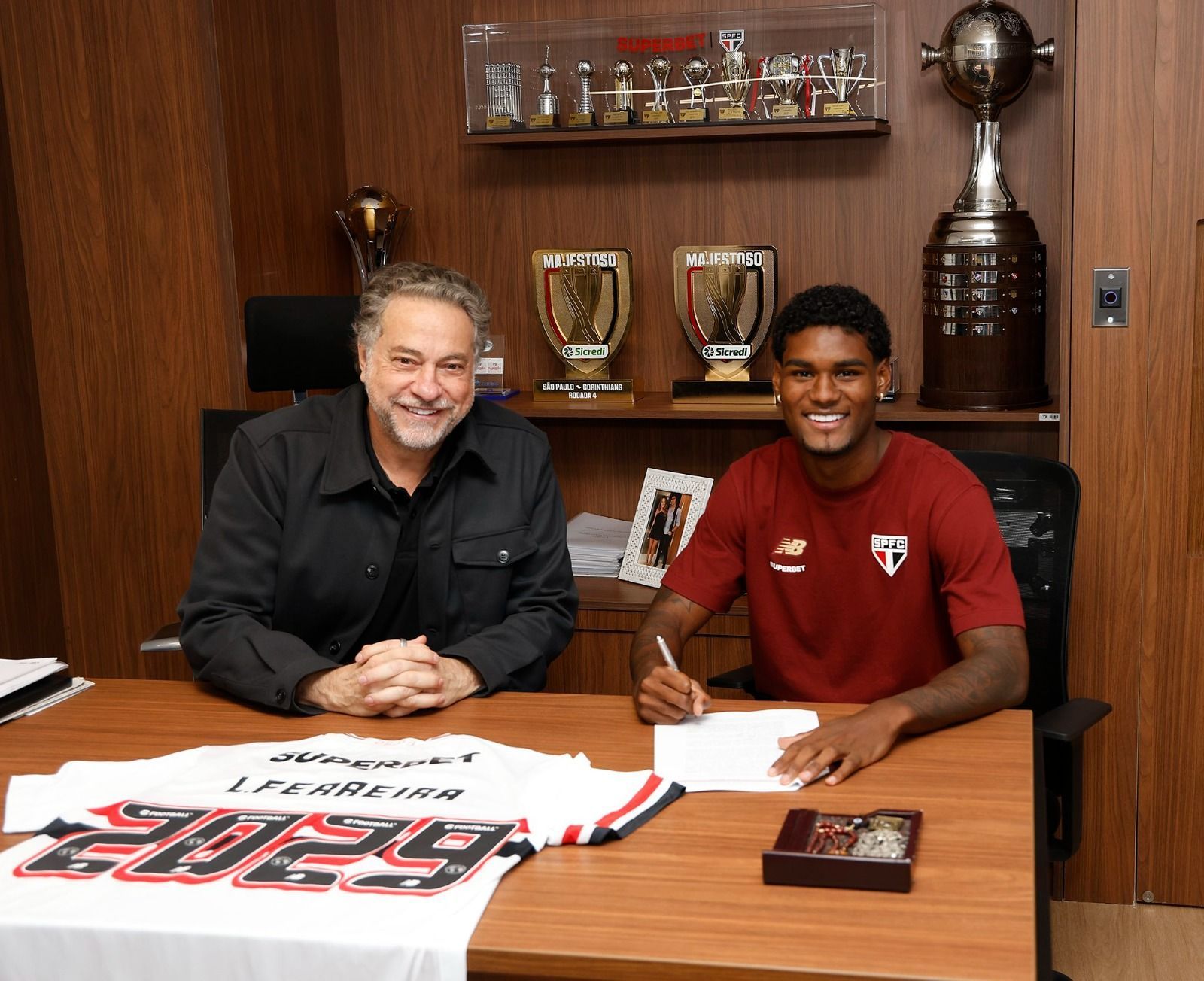 São Paulo define multa milionária em renovação de Lucas Ferreira; veja valores