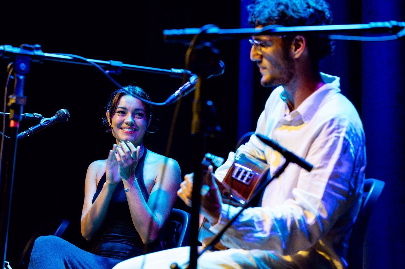Sophie Charlotte e Tom Veloso formam dupla musical e se apresentam em Belo Horizonte