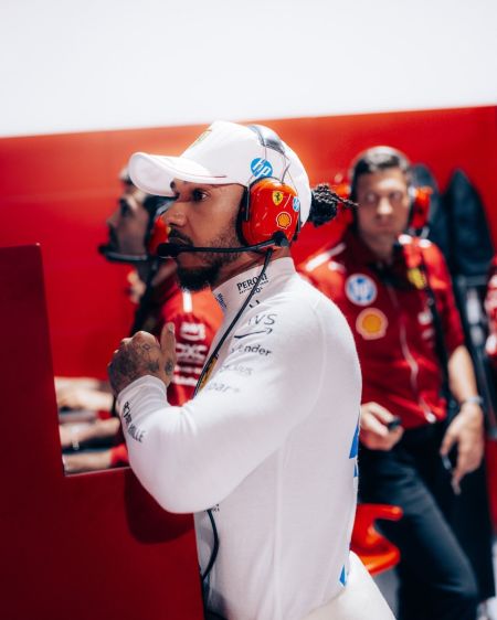 Campeão da Fórmula 1 alerta Hamilton sobre perda de credibilidade na Ferrari