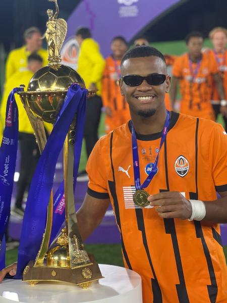 Alisson Santana conquistou a Copa da Ucrânia com o Shakhtar Donetsk