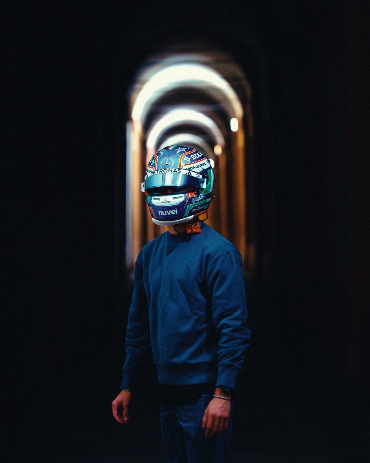 Piloto da Fórmula 1 usará capacete em homenagem a Senna na Itália