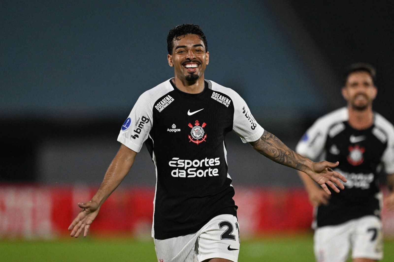 Racing-URU 0 x 1 Corinthians: assista ao gol de Matheus Bidu na Sul-Americana
