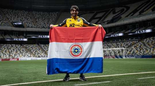 Zagueiro paraguaio, Junior Alonso coleciona 186 partidas pelo Atlético