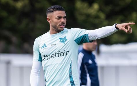 Wanderson durante treinamento do Cruzeiro