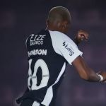 Com hat-trick de Jhonson, Corinthians goleia Sport e é vice-líder do Brasileirão Feminino