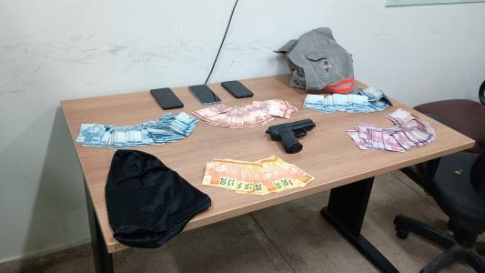 PM apreendeu vários objetos e recuperou dinheiro