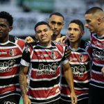 Santa Cruz domina Central-PE fora de casa e segue líder na Série D