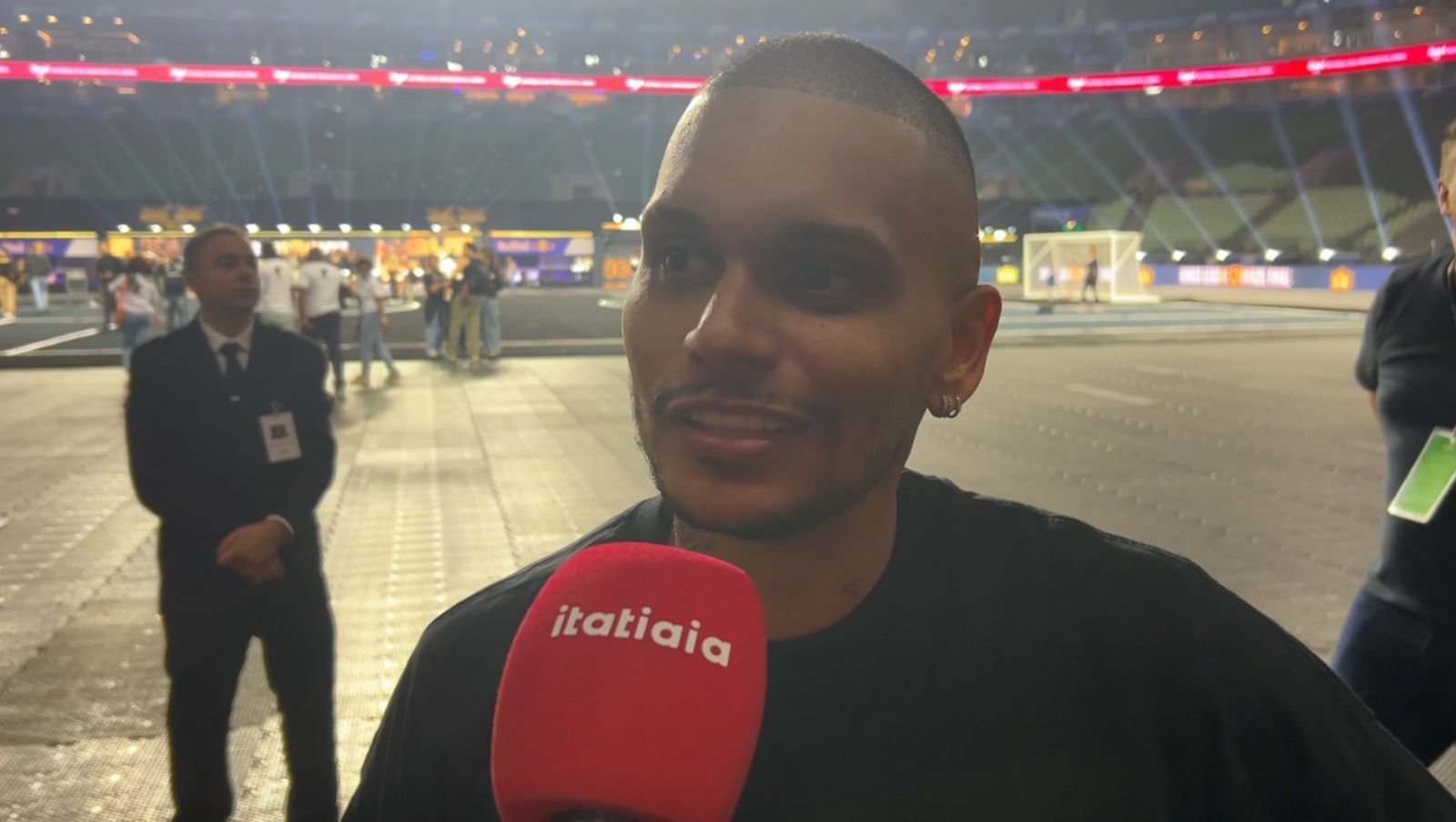 Cris Guedes, da FURIA, celebra título da Kings League e faz revelação sobre pênalti