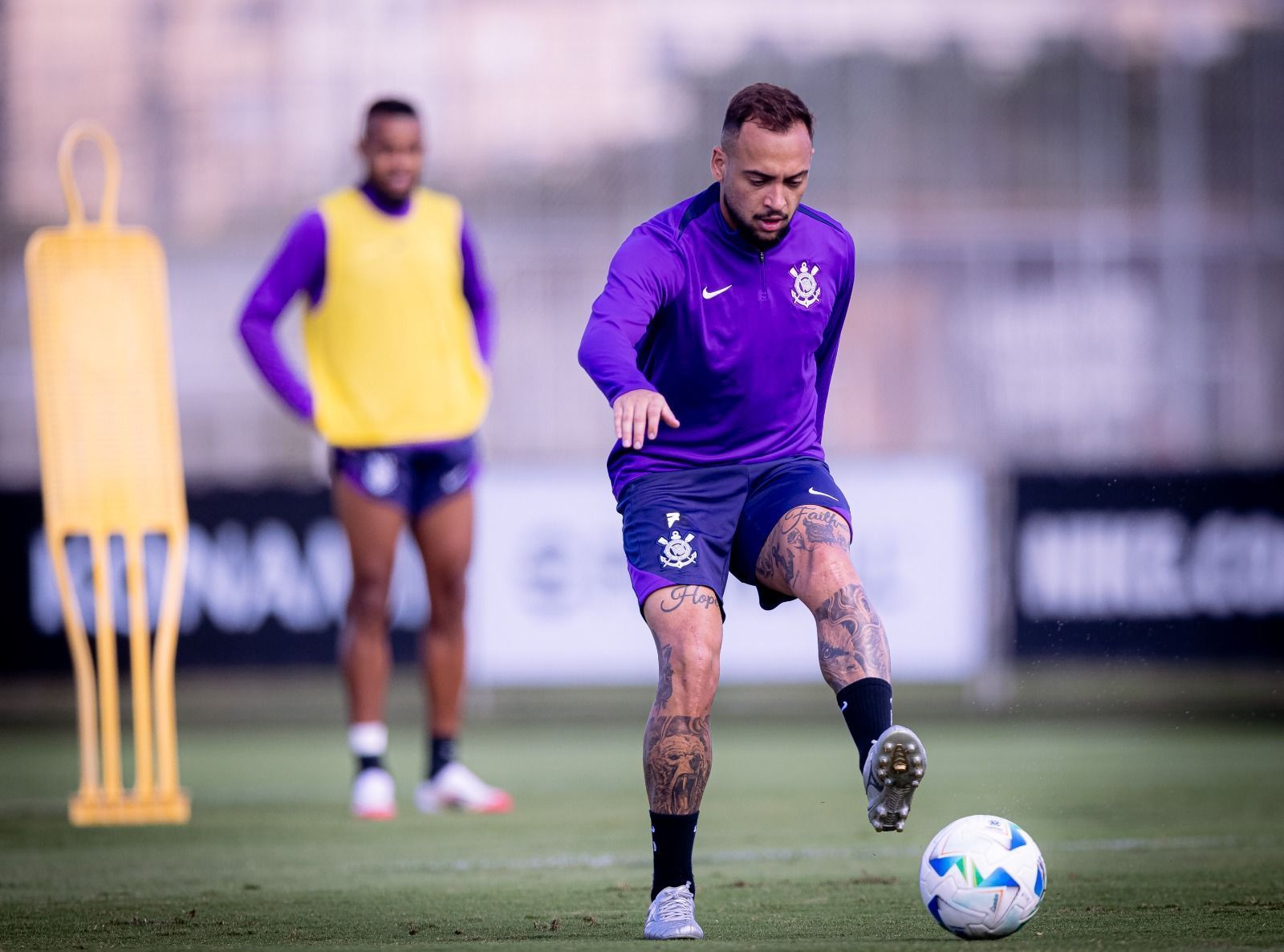 Em busca de ritmo, Maycon ganha sequência com Dorival no Corinthians