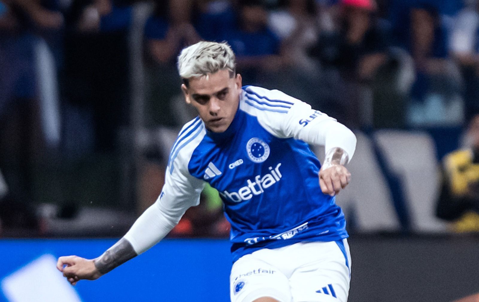 Com aproveitamento alto, Fagner supera desconfiança e se torna pilar do Cruzeiro