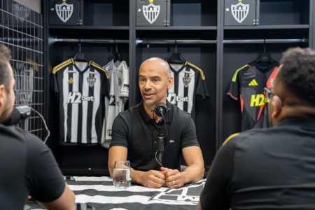 Marques revelou drama que passou em tentativa de recuperação de lesão na final do Brasileiro de 99