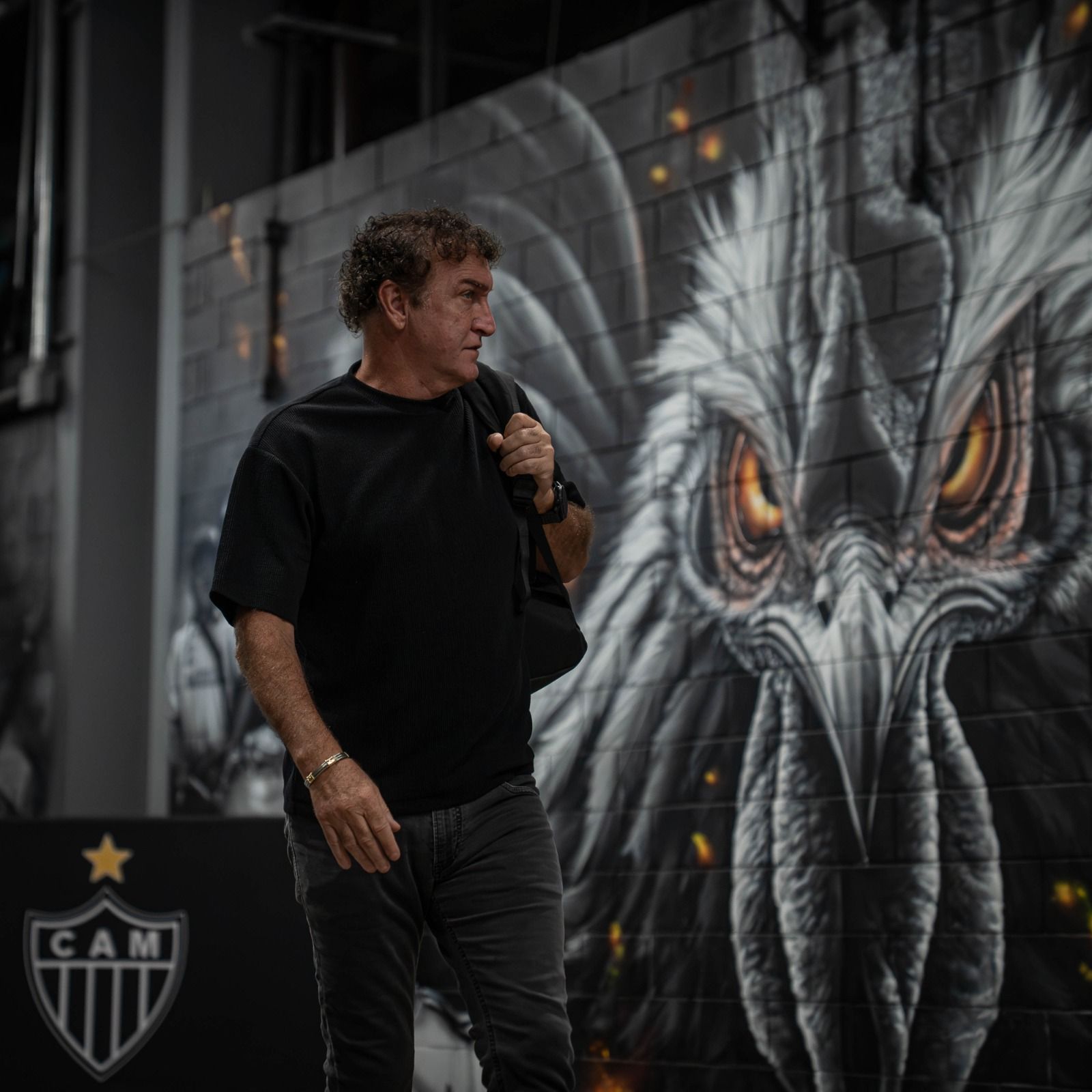 Cuca cita clássico e convoca torcida do Atlético para jogo contra Corinthians