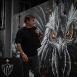 Cuca cita clássico e convoca torcida do Atlético para jogo contra Corinthians
