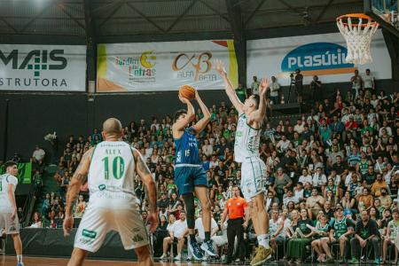KTO Minas venceu Bauru Basket pelo jogo 1 das semifinais do NBB