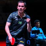 Hugo Calderano vence chinês, faz história e está na final do Mundial de Tênis de Mesa