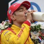 Alex Palou cresce na reta final e vence 500 Milhas de Indianápolis