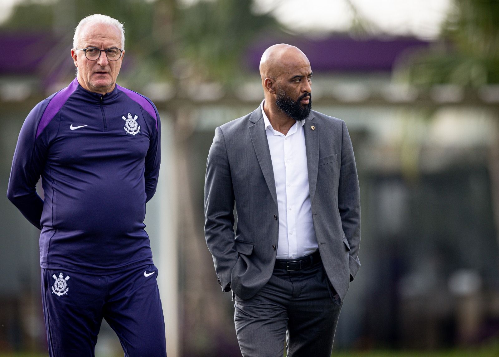 Diretor do Corinthians sai em defesa de Dorival após eliminação na Sul-Americana