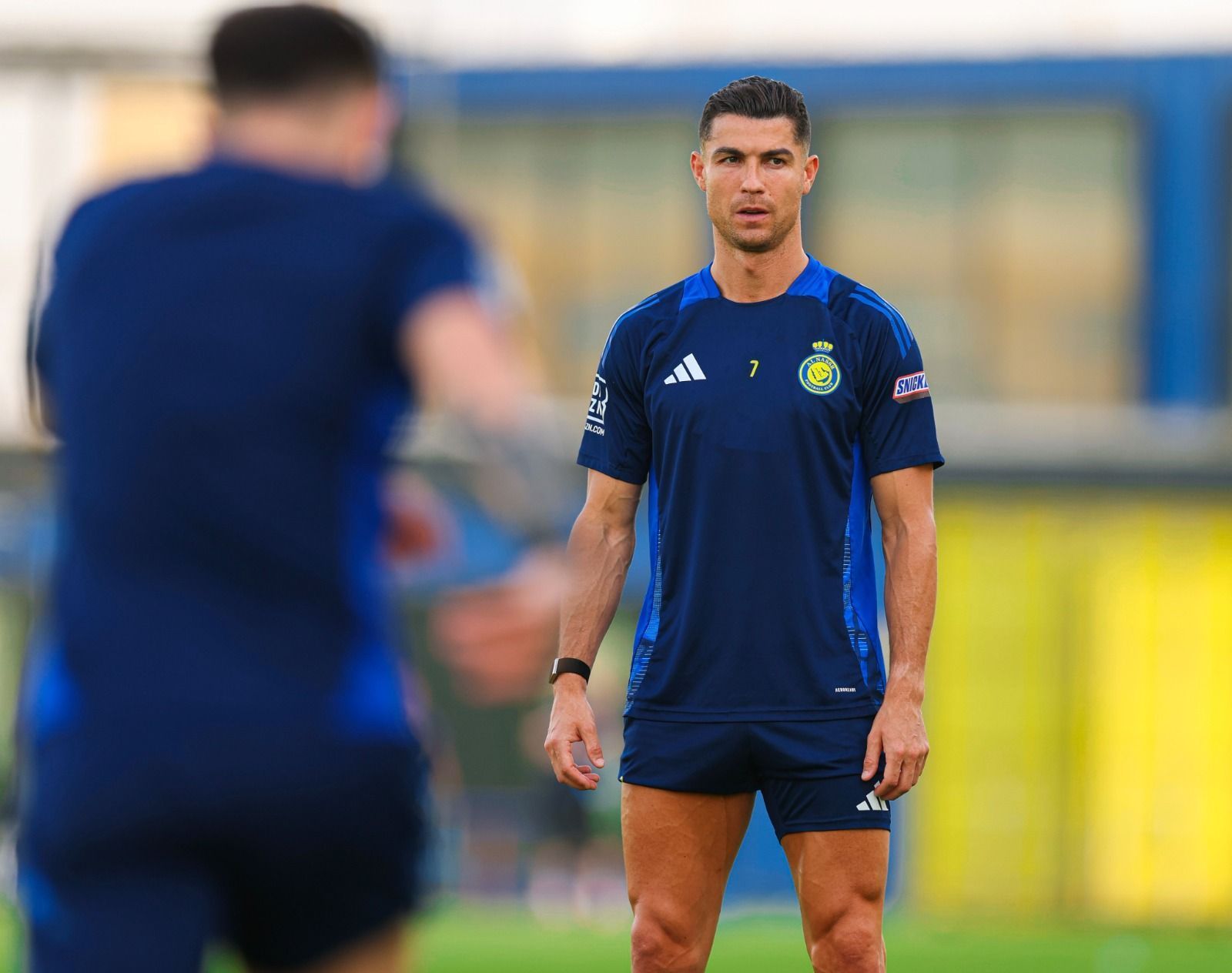 Diretor do Al-Nassr diz que clube deseja renovar contrato com Cristiano Ronaldo