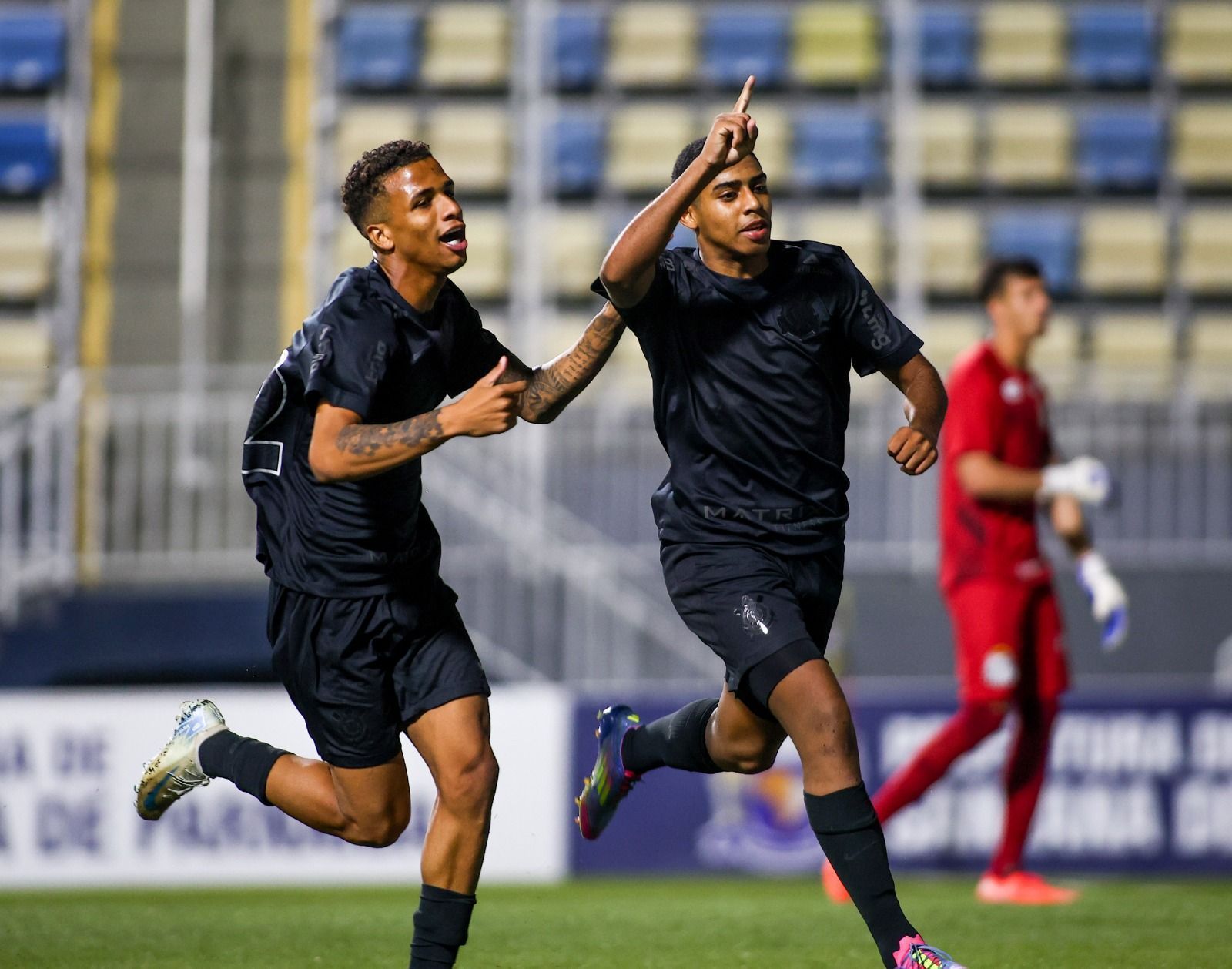 Cria de Itaquera, Gui Negão vive expectativa de estrear no profissional do Corinthians