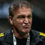 Cuca assume responsabilidade por campanha ruim e cobra jogadores do Atlético