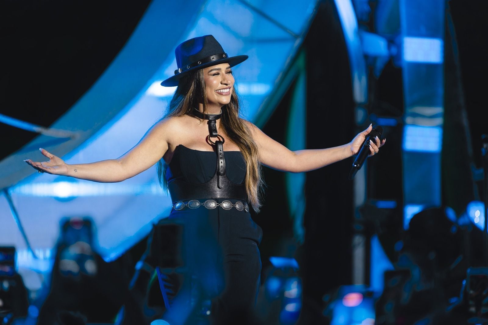 Com Simone Mendes, Ana Castela e Lauana Prado, Pedro Leopoldo Rodeio Show mostra força da voz feminina no sertanejo