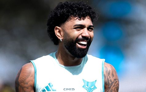 Gabigol durante treinamento pelo Cruzeiro