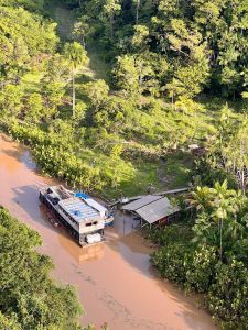 FAB apreendeu submarino carregado de cocaína