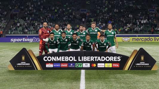 Jogadores do Palmeiras antes de jogo da Copa Libertadores