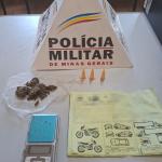 Polícia Militar apreende drogas e motocicleta usada no tráfico em Ouro Preto