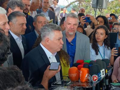 Prefeito de Belo Horizonte, Álvaro Damião, na cerimônia de municipalização do Anel Rodoviário de BH