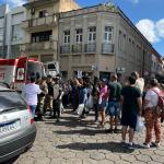 Gestante entra em trabalho de parto e dá à luz em avenida de cidade histórica de MG