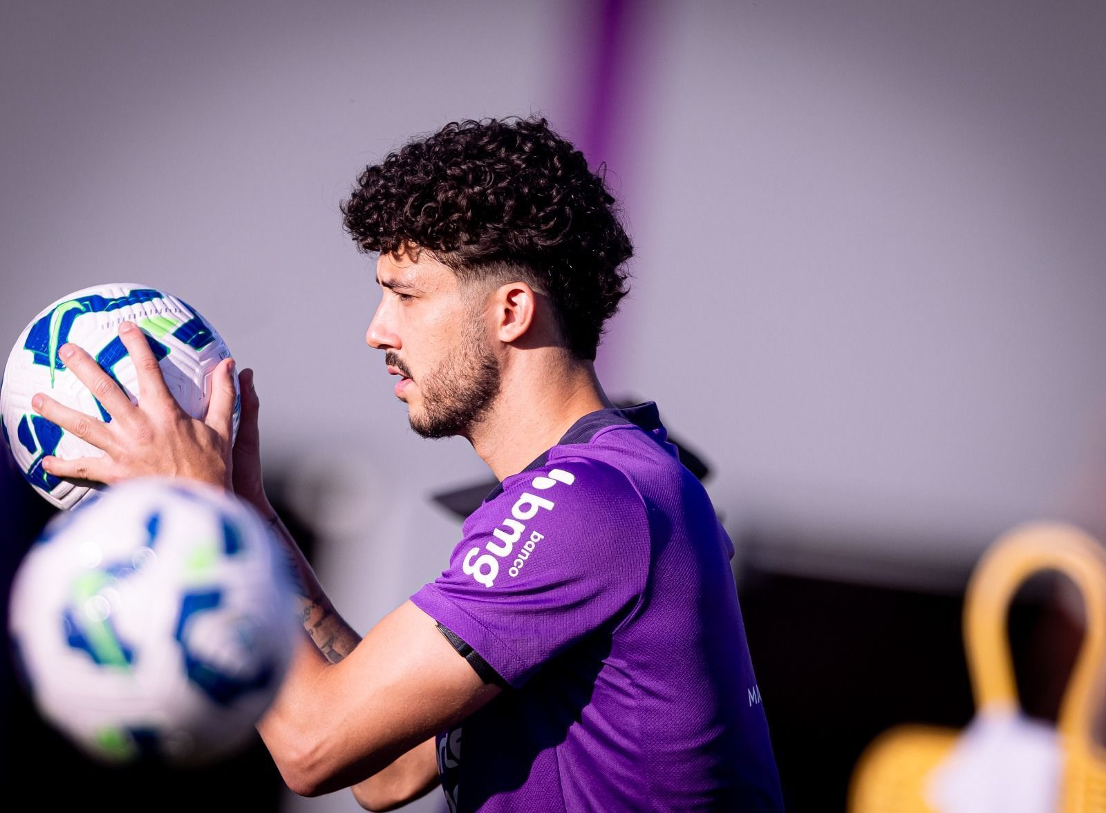 Corinthians se reapresenta com retorno parcial de zagueiro e presença de jovens da base
