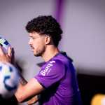 Corinthians se reapresenta com retorno parcial de zagueiro e presença de jovens da base