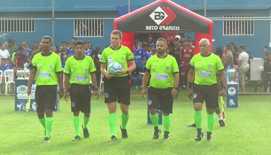 VAR na várzea: cidade mineira inova e tem arbitragem de vídeo em decisão