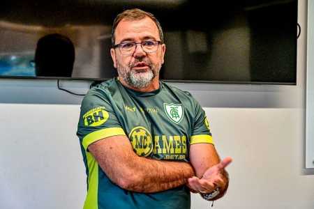 Enderson Moreira, o novo técnico do América