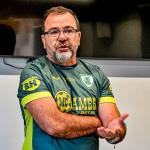 Enderson Moreira é regularizado e comandará América contra Ferroviária-SP